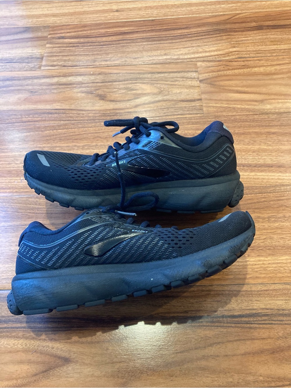 Brooks Ghost 12 Women's Running Shoes Triple Black Size 7.5 B Medium 1203051B040